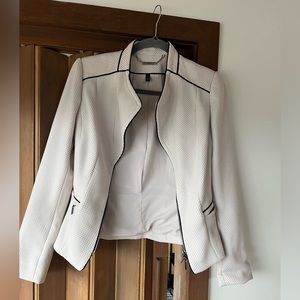 White House black market Blazer size 4